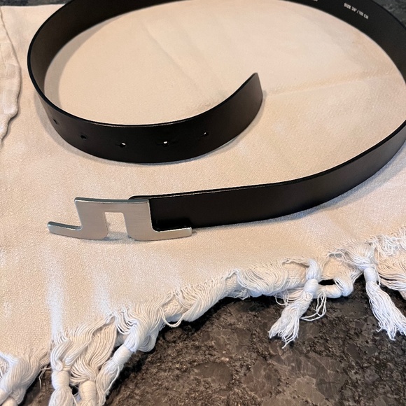 J. Lindeberg Geniune Leather Black Golf Belt, Size 36 - Picture 1 of 3
